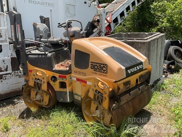 Volvo DD25B 雙輪滾壓機