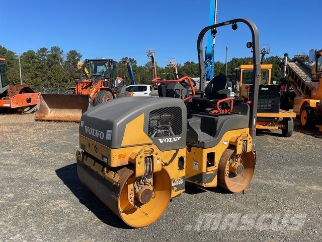 Volvo DD35B 雙輪滾壓機