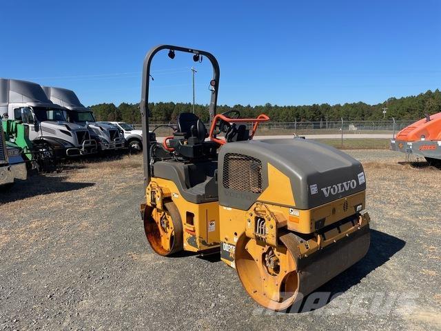 Volvo DD35B 雙輪滾壓機