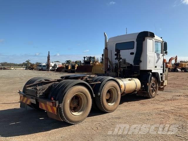 Volvo F12 曳引機組件