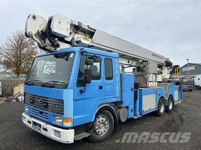 Volvo FL10 卡車裝載高空作業車