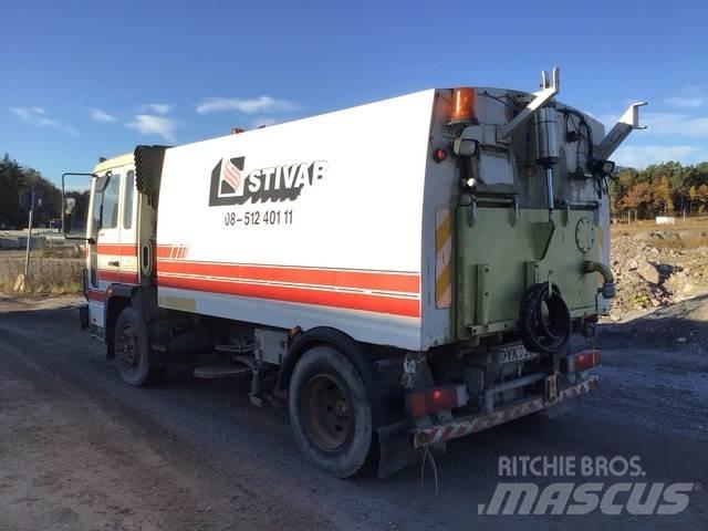 Volvo FL611 清掃車