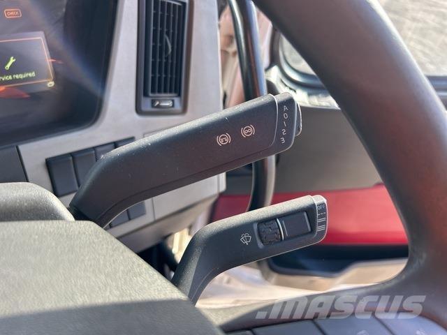 Volvo FM13 曳引機組件