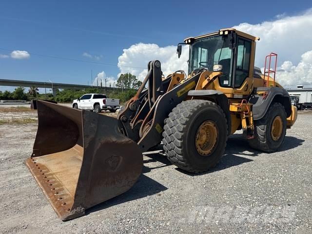 Volvo L110H 輪胎式裝載機
