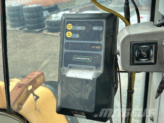 Volvo L220 F 輪胎式裝載機