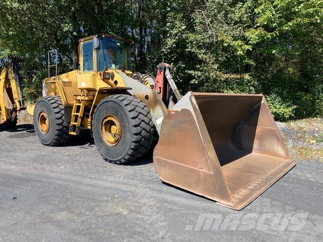 Volvo L220E 輪胎式裝載機