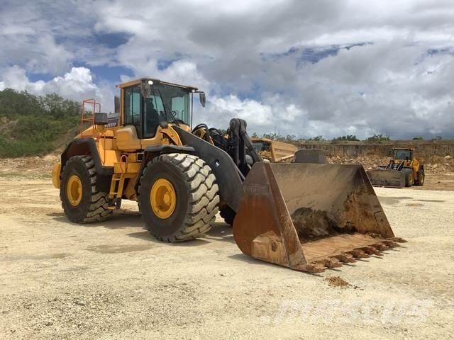Volvo L220H 輪胎式裝載機