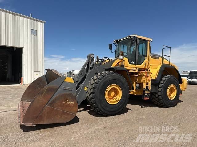 Volvo L220H 輪胎式裝載機