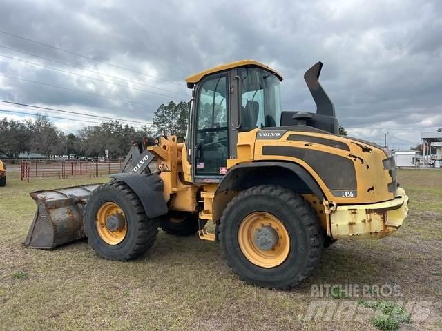 Volvo L45G 輪胎式裝載機