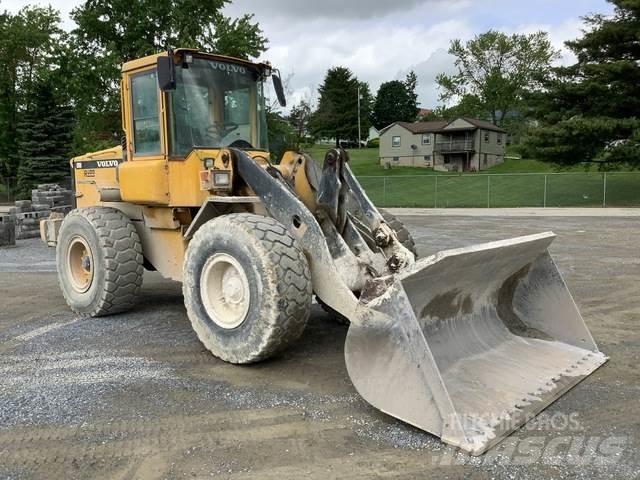 Volvo L70D 輪胎式裝載機