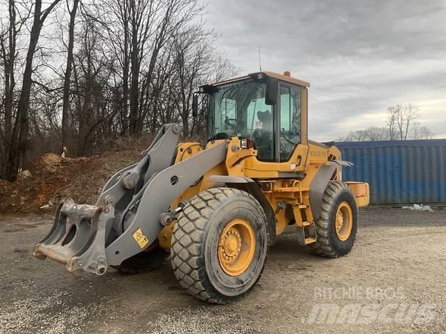 Volvo L90F 輪胎式裝載機