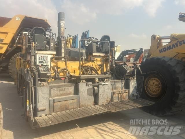 Volvo PF6170 瀝青攤舖機/鋪路機