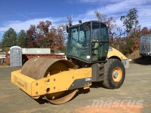 Volvo SD100D 單輪滾壓機