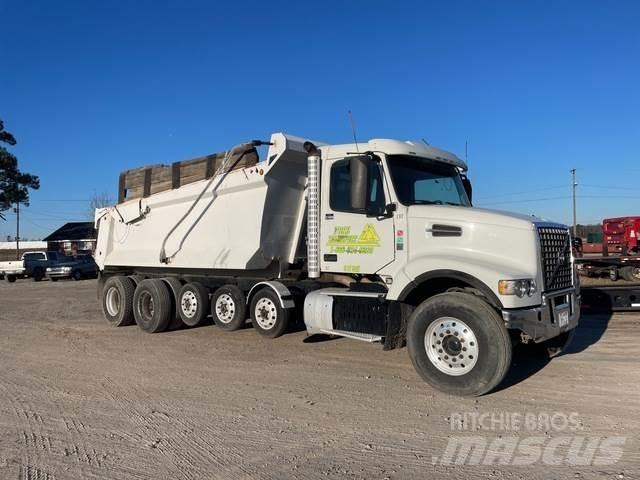 Volvo VHD 傾卸式卡車