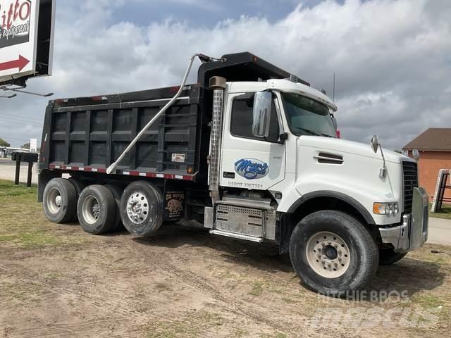 Volvo VHD 傾卸式卡車