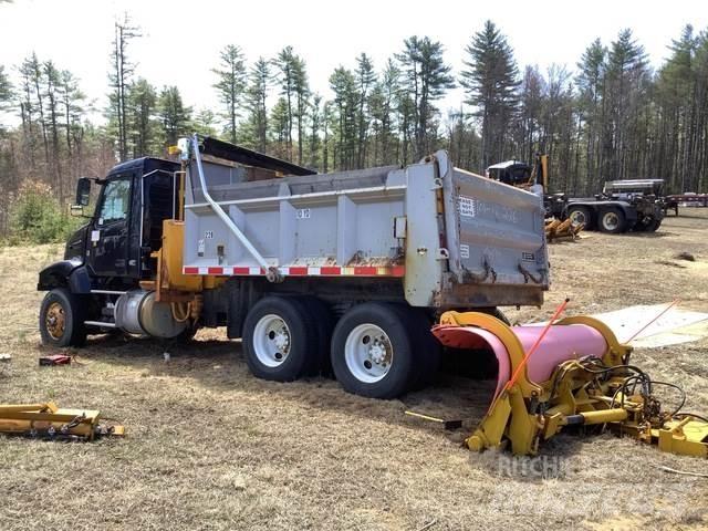 Volvo VHD 傾卸式卡車
