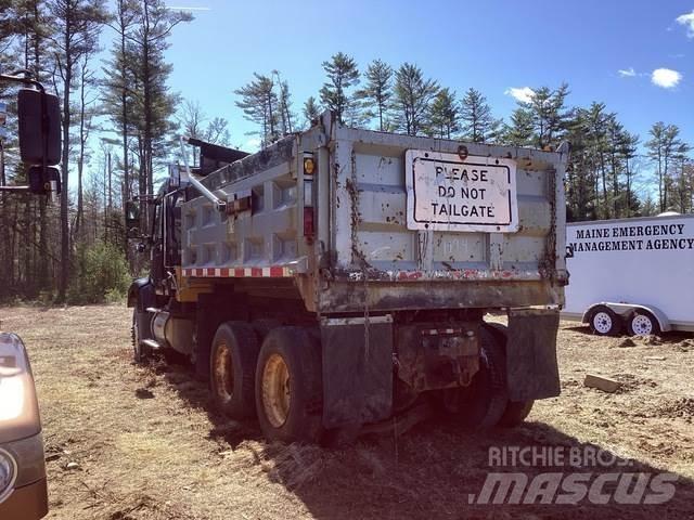 Volvo VHD 傾卸式卡車
