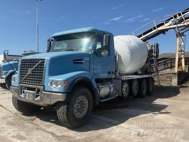 Volvo VHD104F 其他貨車