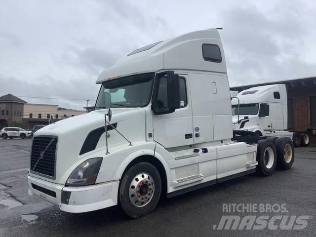 Volvo VNL 曳引機組件