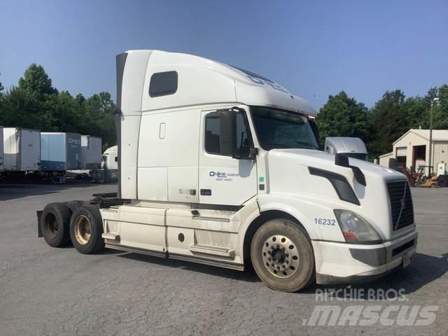 Volvo VNL 曳引機組件
