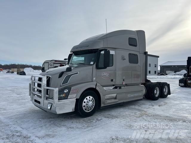 Volvo VNL 曳引機組件