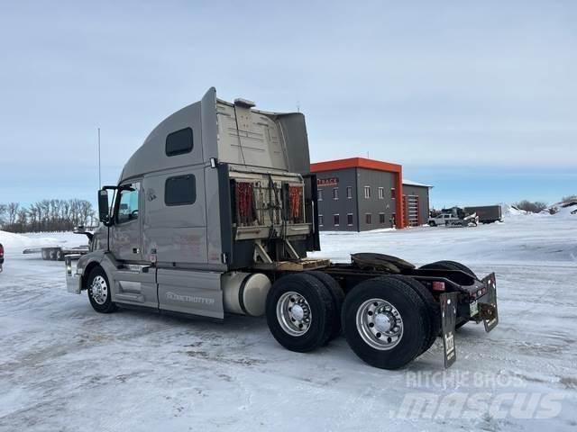 Volvo VNL 曳引機組件