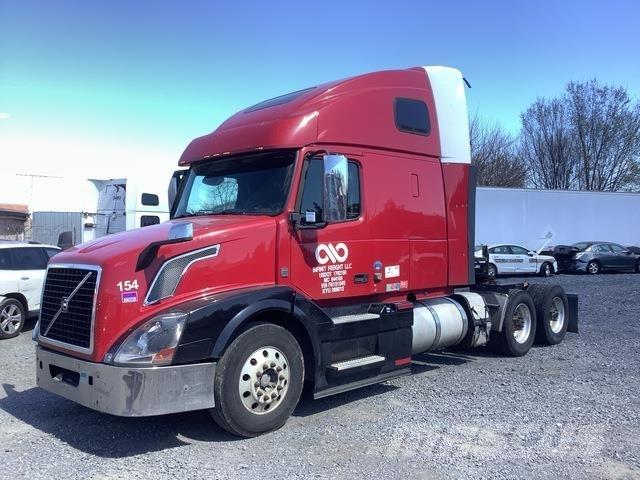 Volvo VNL 曳引機組件