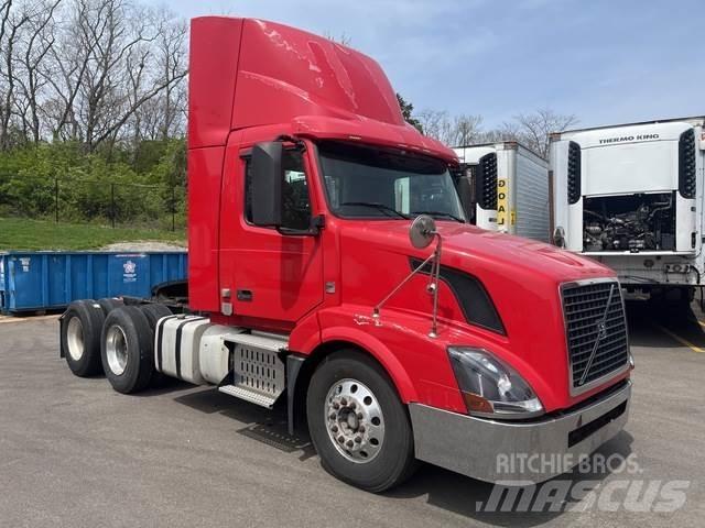 Volvo VNL 曳引機組件