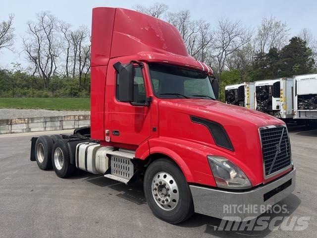 Volvo VNL 曳引機組件
