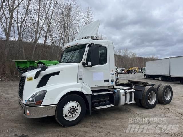 Volvo VNL 曳引機組件
