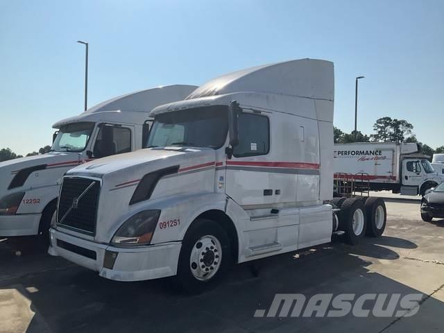 Volvo VNL 曳引機組件