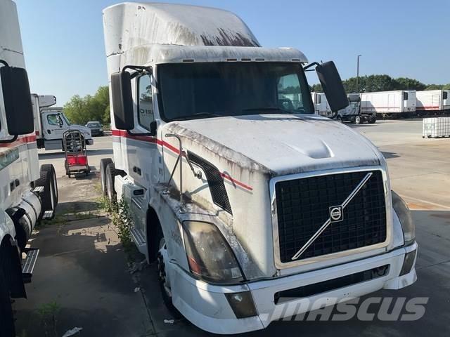 Volvo VNL 曳引機組件