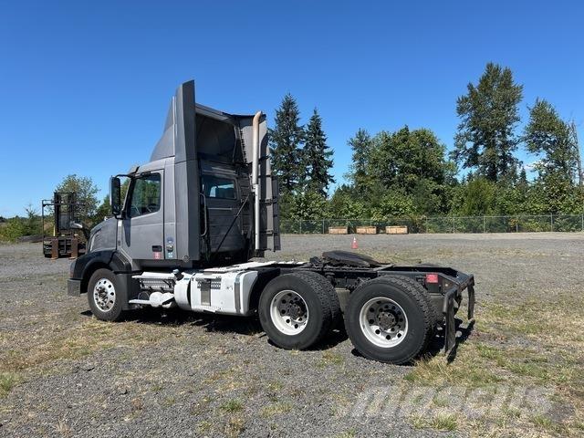 Volvo VNL 曳引機組件