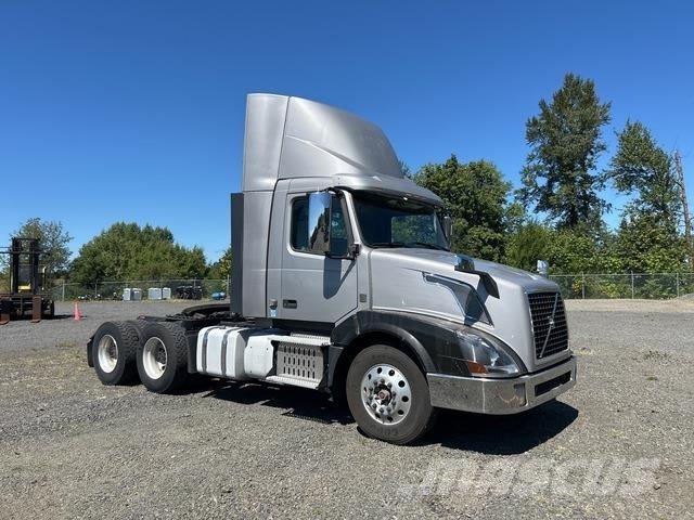 Volvo VNL 曳引機組件