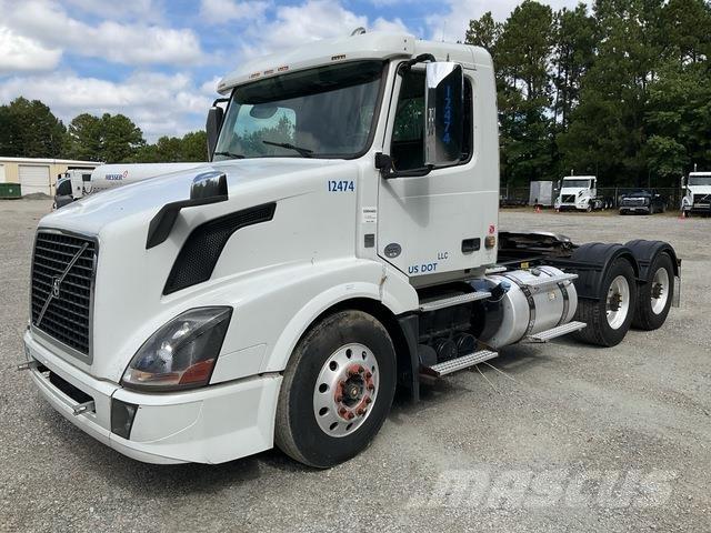 Volvo VNL 曳引機組件