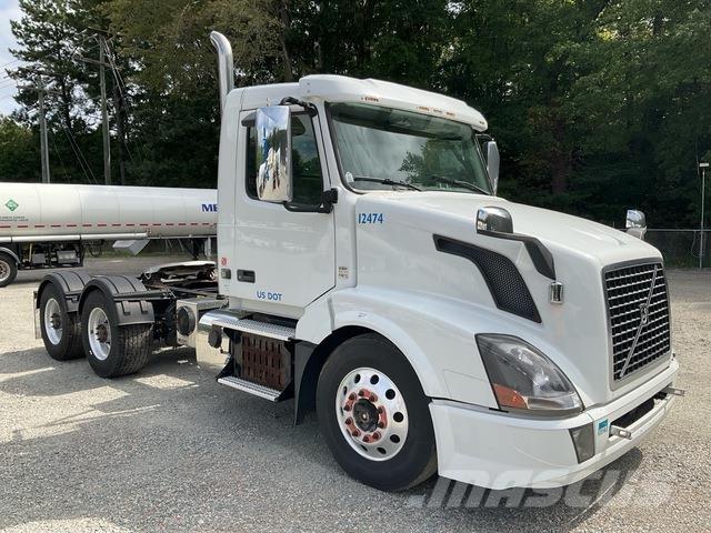 Volvo VNL 曳引機組件