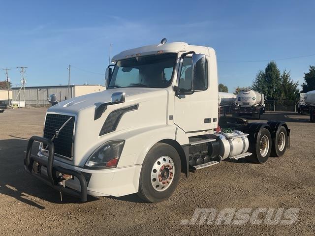 Volvo VNL 曳引機組件