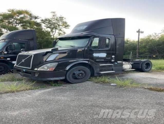Volvo VNL 曳引機組件