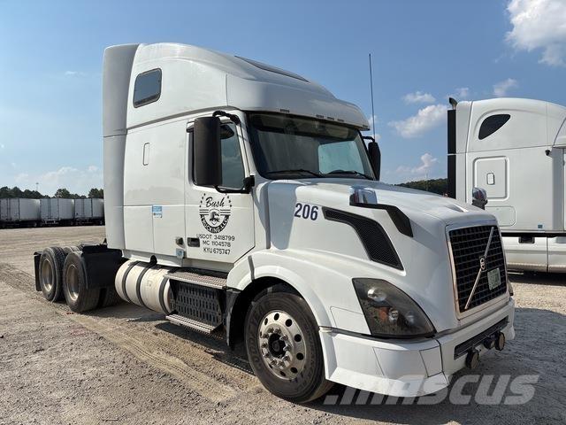 Volvo VNL 曳引機組件