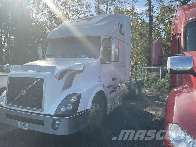 Volvo VNL 曳引機組件