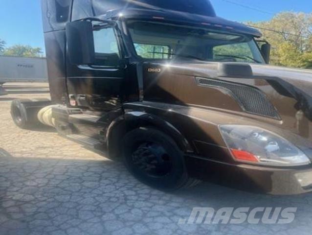 Volvo VNL 曳引機組件