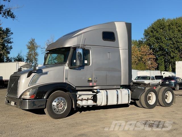 Volvo VNL 曳引機組件