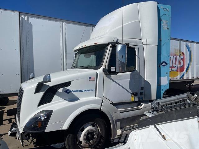 Volvo VNL 曳引機組件