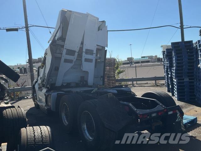 Volvo VNL 曳引機組件