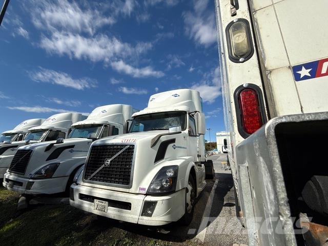 Volvo VNL 曳引機組件