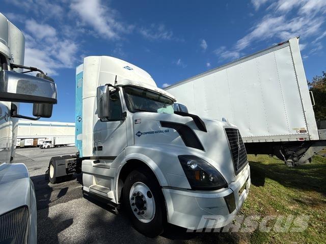 Volvo VNL 曳引機組件