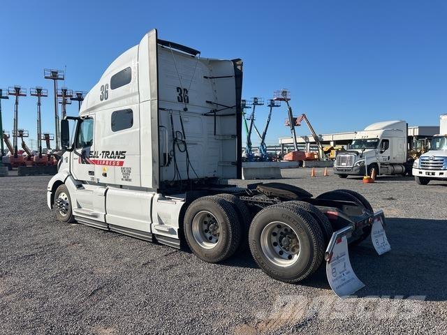 Volvo VNL 曳引機組件