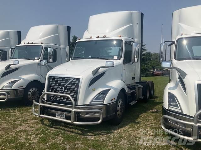 Volvo VNL 300 曳引機組件
