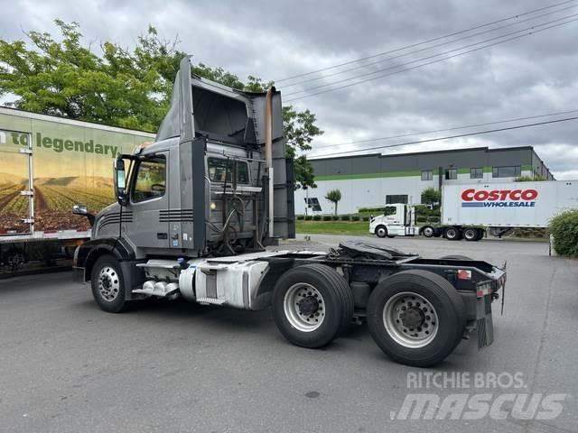 Volvo VNL 300 曳引機組件
