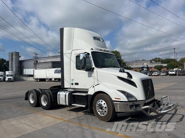 Volvo VNL 300 曳引機組件
